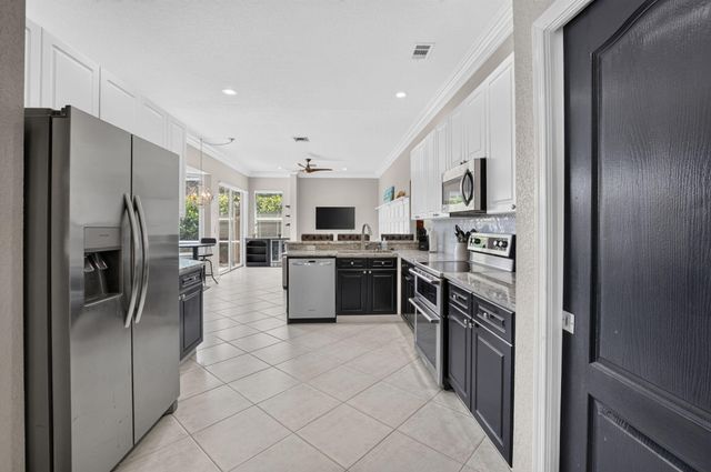 1365 E Barwick Ranch Circle, Delray Beach, FL 33445