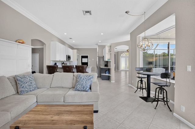 1365 E Barwick Ranch Circle, Delray Beach, FL 33445