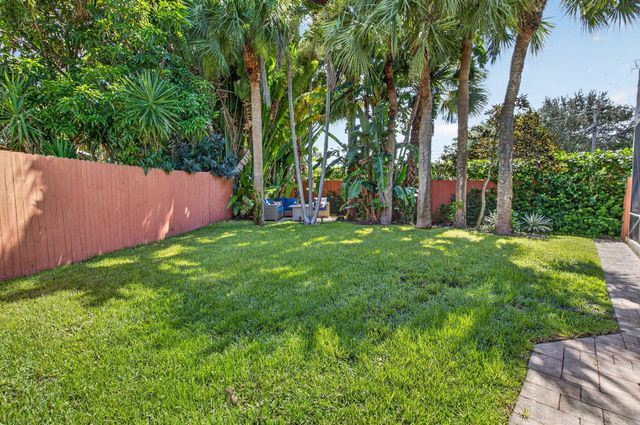1365 E Barwick Ranch Circle, Delray Beach, FL 33445