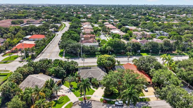 1365 E Barwick Ranch Circle, Delray Beach, FL 33445