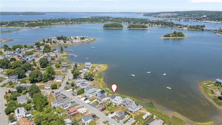 45 Cedar Avenue, Portsmouth, RI 02871