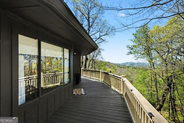 265 Pleasant Mountain Drive, Sky Valley, GA 30537