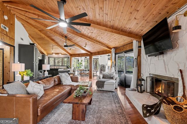 265 Pleasant Mountain Drive, Sky Valley, GA 30537