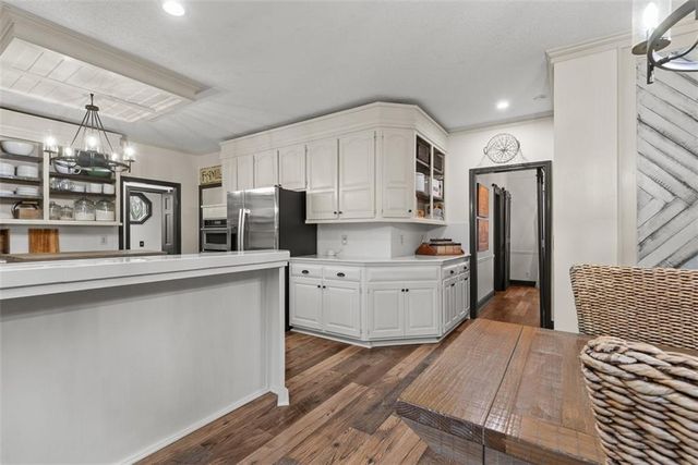 1450 E Orleans Drive, Olathe, KS 66062