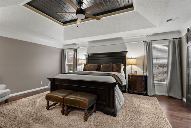 1450 E Orleans Drive, Olathe, KS 66062