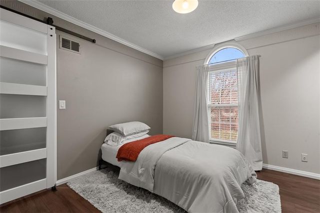 1450 E Orleans Drive, Olathe, KS 66062