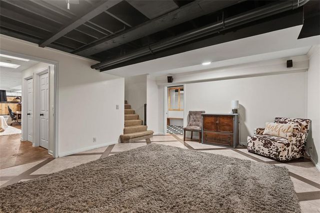 1450 E Orleans Drive, Olathe, KS 66062