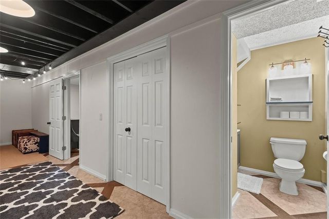 1450 E Orleans Drive, Olathe, KS 66062