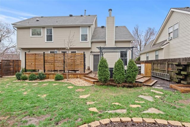 1450 E Orleans Drive, Olathe, KS 66062