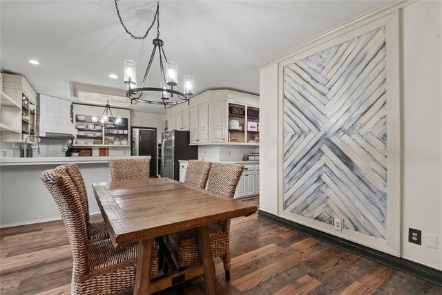 1450 E Orleans Drive, Olathe, KS 66062