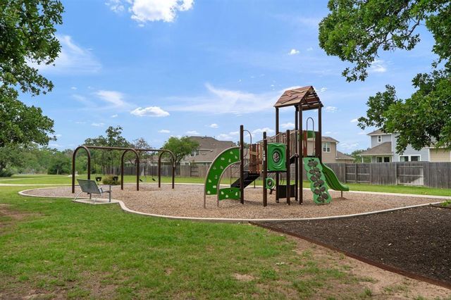 121 Morning Dawn LN, Georgetown, TX 78628