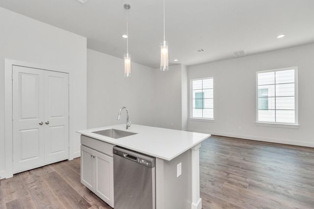 2011 E Bauer Drive, Houston, TX 77080