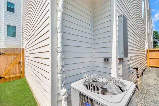 2011 E Bauer Drive, Houston, TX 77080