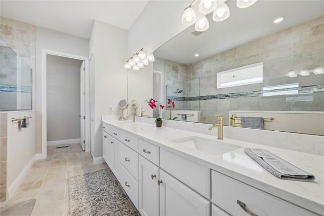 2154 WALLINGFORD LOOP, Mount Dora, FL 32757