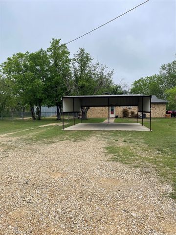 2111 W Pearl Street, Granbury, TX 76048