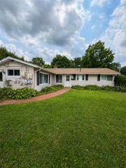 5 Louis Rd 0, Framingham, MA 01702