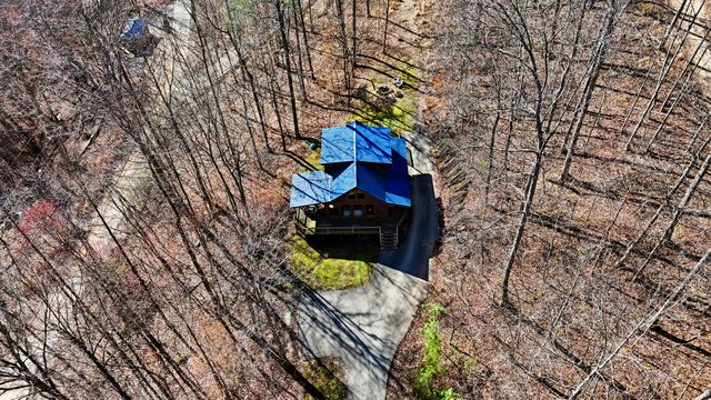 601 Twin Arch Road, Stanton, KY 40380