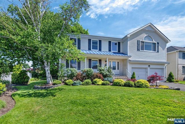 690 William Bliss Drive, New Milford, NJ 07646