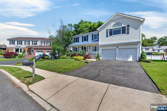 690 William Bliss Drive, New Milford, NJ 07646