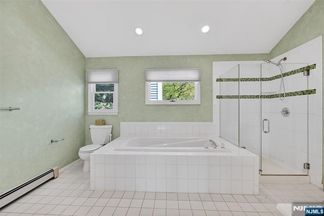 690 William Bliss Drive, New Milford, NJ 07646