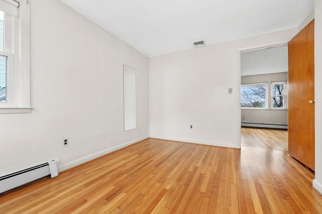 37 Upland Rd, Waltham, MA 02451