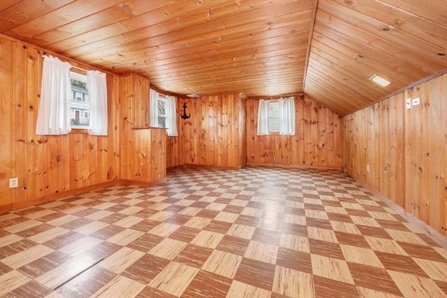 37 Upland Rd, Waltham, MA 02451