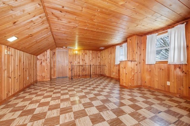 37 Upland Rd, Waltham, MA 02451