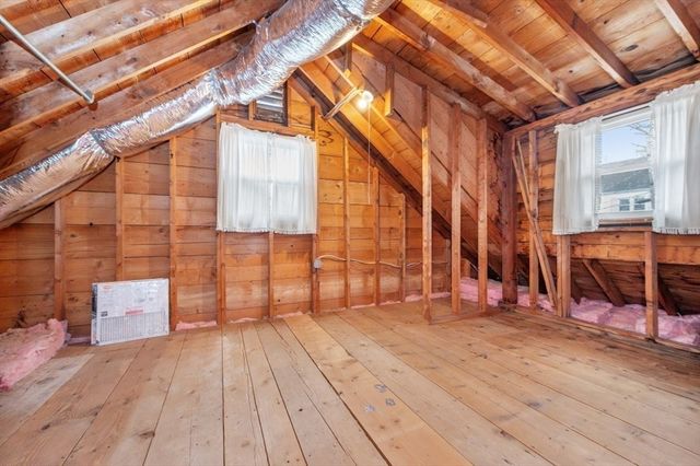 37 Upland Rd, Waltham, MA 02451