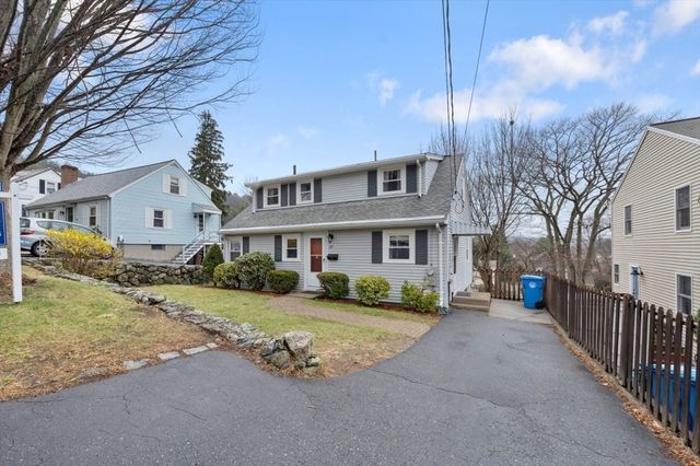 37 Upland Rd, Waltham, MA 02451