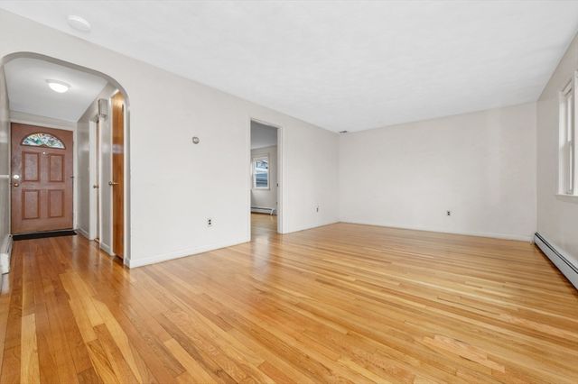 37 Upland Rd, Waltham, MA 02451