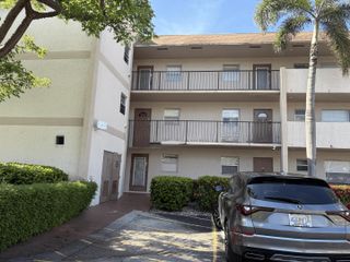 8311 Sands Point Boulevard 106, Tamarac, FL 33321