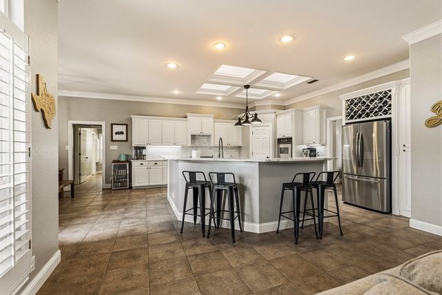 2013 Fringewood Dr, Midland, TX 79707