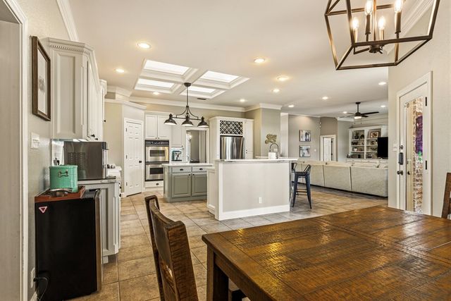 2013 Fringewood Dr, Midland, TX 79707