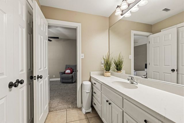 2013 Fringewood Dr, Midland, TX 79707