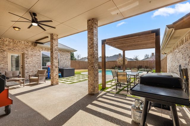 2013 Fringewood Dr, Midland, TX 79707