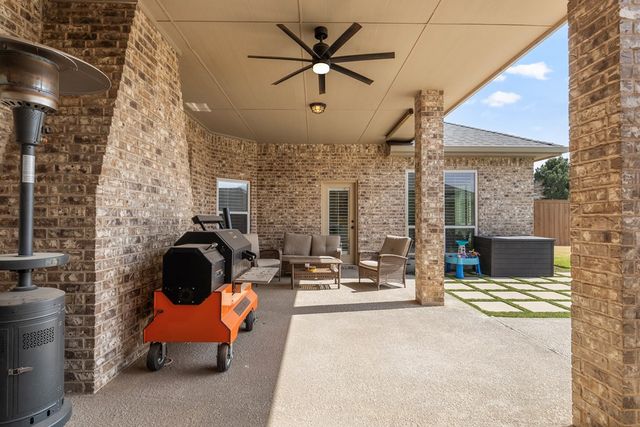 2013 Fringewood Dr, Midland, TX 79707