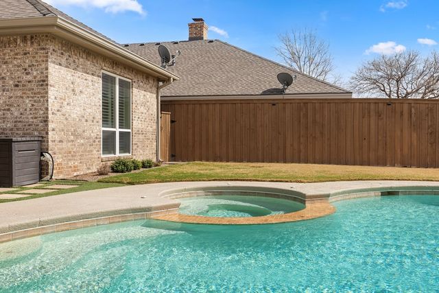 2013 Fringewood Dr, Midland, TX 79707