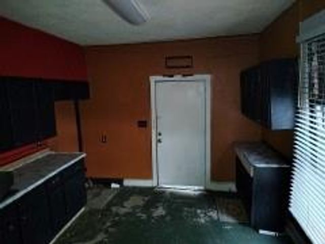 1001 S 16th ST, Waco, TX 76706