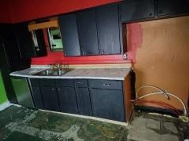 1001 S 16th ST, Waco, TX 76706