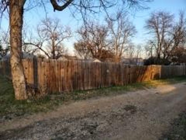 1001 S 16th ST, Waco, TX 76706