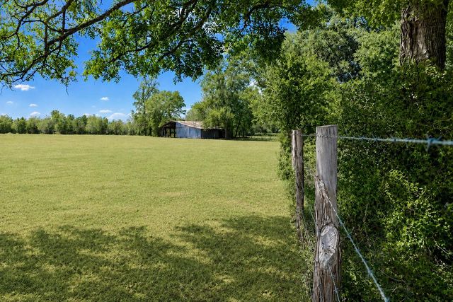 3995 COUNTY ROAD 405, Lexington, TX 78947