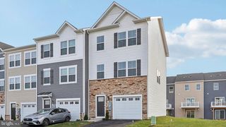 132 BOWERS ST, Stephens City, VA 22655