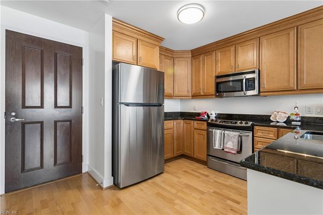 4545 Commerce St Unit 1608, Virginia Beach, VA 23462