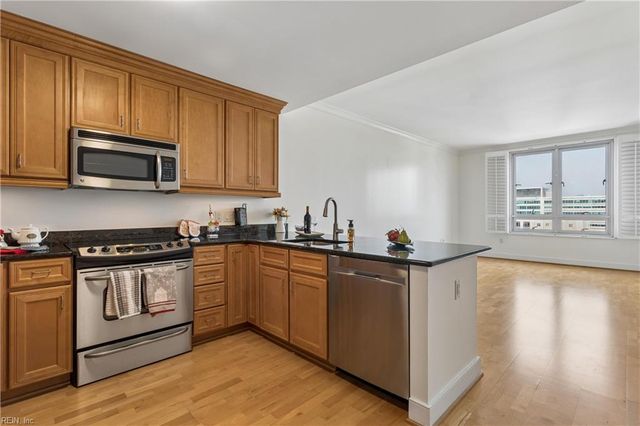 4545 Commerce St Unit 1608, Virginia Beach, VA 23462