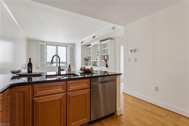 4545 Commerce St Unit 1608, Virginia Beach, VA 23462