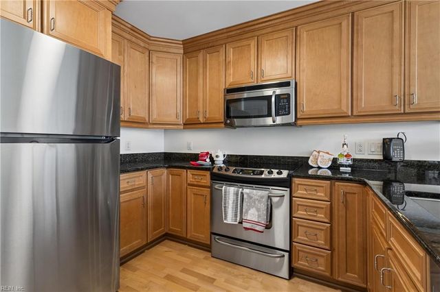 4545 Commerce St Unit 1608, Virginia Beach, VA 23462