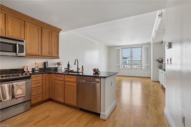 4545 Commerce St Unit 1608, Virginia Beach, VA 23462