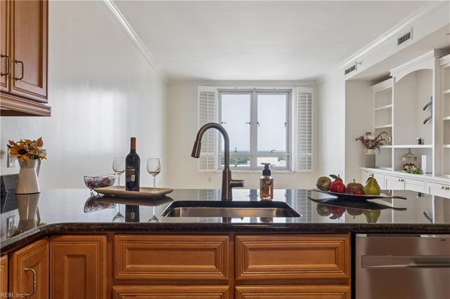 4545 Commerce St Unit 1608, Virginia Beach, VA 23462