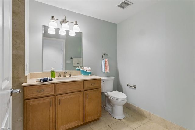 4545 Commerce St Unit 1608, Virginia Beach, VA 23462