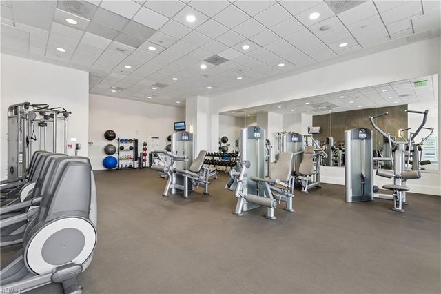 4545 Commerce St Unit 1608, Virginia Beach, VA 23462